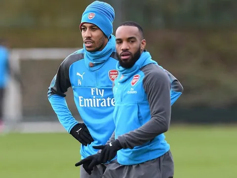 Song sát hớn hở, Arsenal sẵn sàng cho đại chiến