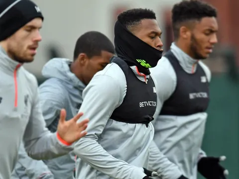 Sturridge hóa ninja trên sân tập, Liverpool sẵn sàng chiến Tottenham