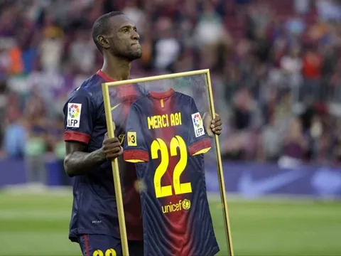 Sự thật chuyện Messi yêu cầu Abidal dừng gửi video khi bị bệnh