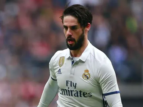 Suarez & Iniesta công khai 'mồi chài' Isco