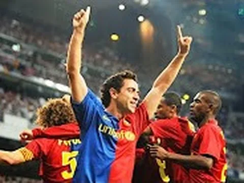 Sướng mắt với những pha chuyền bóng siêu hạng của Xavi