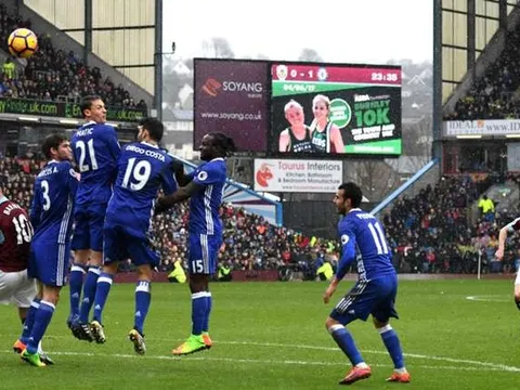 Suốt 4 năm, Chelsea không thua đá phạt