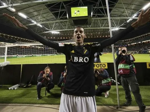Tân binh trẻ Real Madrid 'xuất sắc hơn Ibrahimovic'