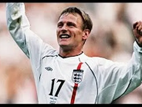Teddy Sheringham - Siêu tiền đạo cần mẫn của tuyển Anh