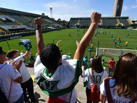 Chapecoense trở lại thi đấu sau tai nạn máy bay