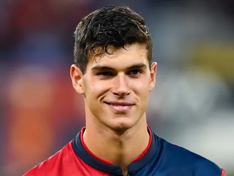 Thắng Genoa, Juventus 'cướp' luôn thần đồng Italia