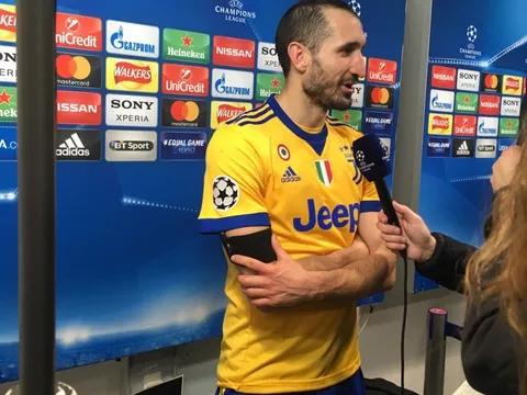 Thắng trận, sao Juve còn sỉ nhục Tottenham