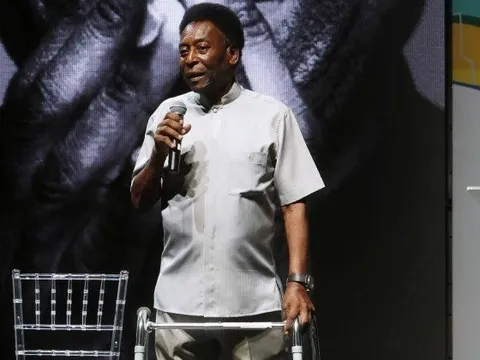 Thật hư vụ "vua bóng đá" Pele bị đột quỵ