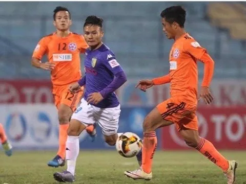 Thầy trò Huỳnh Đức ‘ngả mũ’ vì Quang Hải