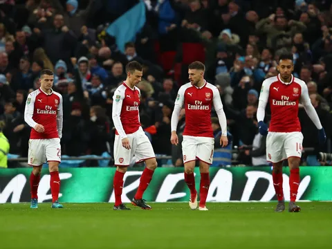 Arsenal đã không thể 'sao chép' kế hoạch của M.U mùa trước