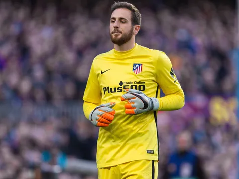 Thủ thành số 1 của Atletico muốn tới Anh thi đấu