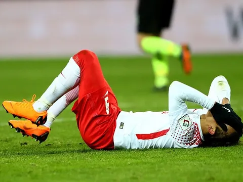 Thua SỐC đội bét bảng, Leipzig bỏ lỡ cơ hội vào top 4