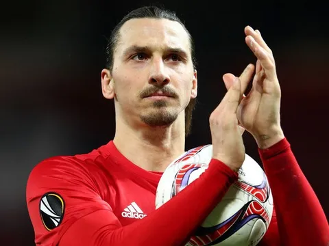 TIẾT LỘ: Bị Real hắt hủi, Ibrahimovic bấm bụng ở lại M.U