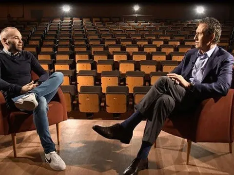 Tiết lộ: Iniesta từng từ chối ký hợp đồng với Barca