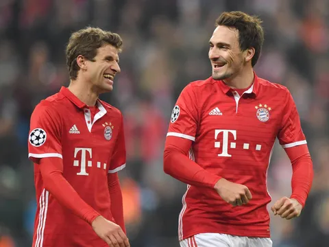 TIẾT LỘ: Lý do Muller - Hummels từ chối Man Utd