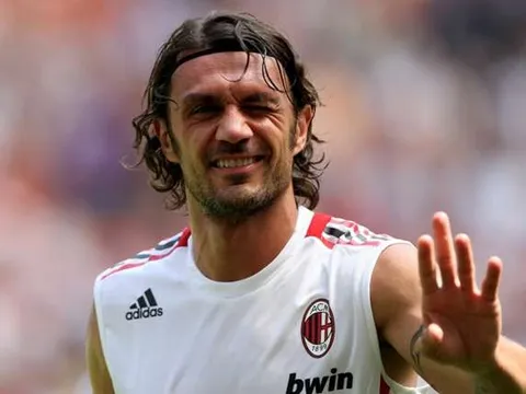 TIẾT LỘ: Man Utd từng vuột mất Maldini thế nào?