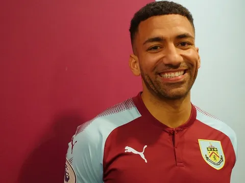 Tốc độ kinh hồn của Aaron Lennon