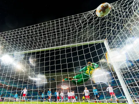 Tổng hợp lượt đi vòng 16 đội Europa League: Cân tài cân sức