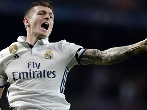 Toni Kroos được sao trẻ Bayern tôn sùng
