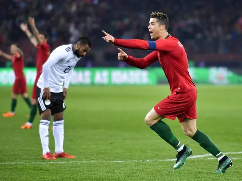 Ronald Koeman: “Rất khó để ngăn chặn Ronaldo”