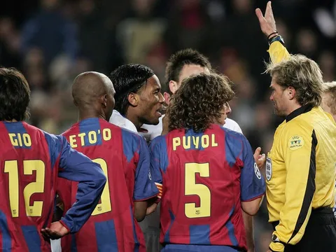 Trận cầu kinh điển: Barcelona 2-2 Chelsea (2006/07)