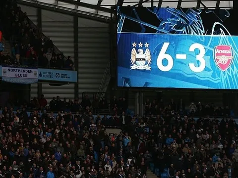 Trận cầu kinh điển: Manchester City 6-3 Arsenal (2013/14)