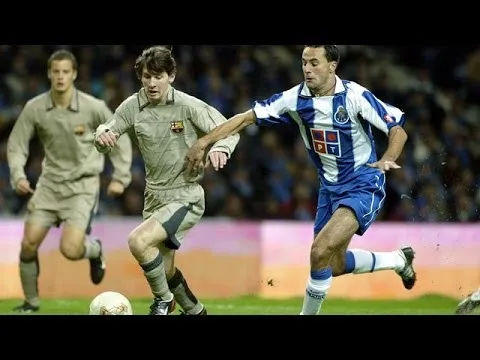 Trận đấu đầu tiên của Lionel Messi cho Barcelona