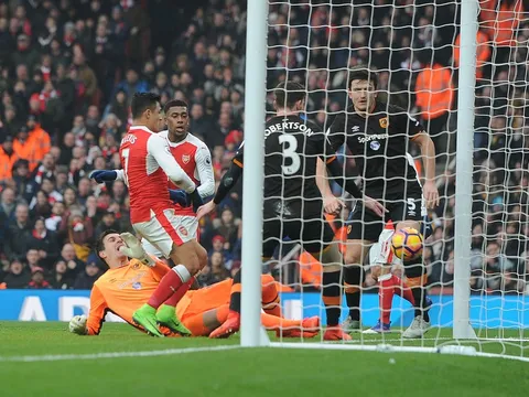 TRANH CÃI: Bàn thắng của Sanchez có hợp lệ? (Arsenal vs Hull City)