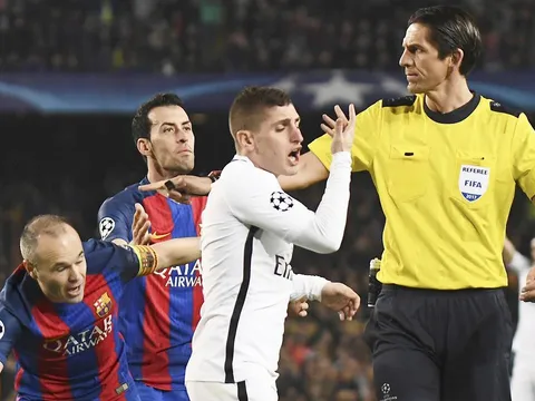 Trọng tài chính thức bị kỷ luật, Barca hết tự hào