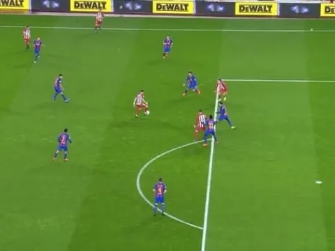 Trọng tài 'cướp trắng' một bàn thắng của Atletico trước Barcelona