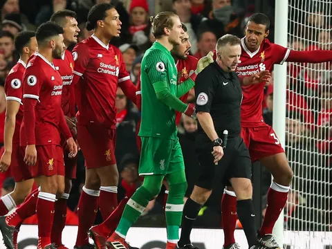 Trọng tài xin lỗi Liverpool vì sai lầm trong trận đấu với Tottenham