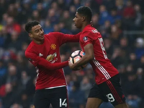 TRỰC TIẾP Blackburn 1-2 Man Utd: Ibra lên tiếng (Kết thúc)