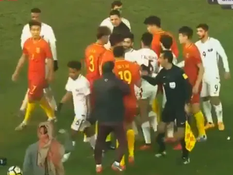 U23 Trung Quốc bị loại, còn dọa đánh Qatar và trọng tài