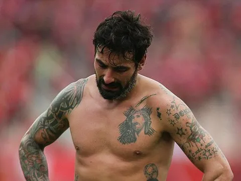 CLB Trung Quốc nhận “quả đắng” từ Lavezzi