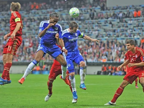 Tự truyện Drogba: Bóng ma ghi bàn vào lưới Bayern