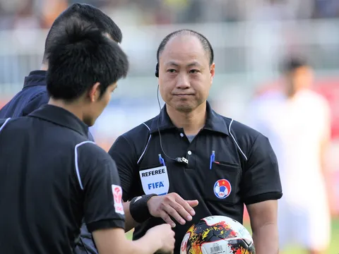 5 điểm nhấn vòng 11 V-League 2017: Trọng tài tiếp sức cho chiến thắng của HAGL