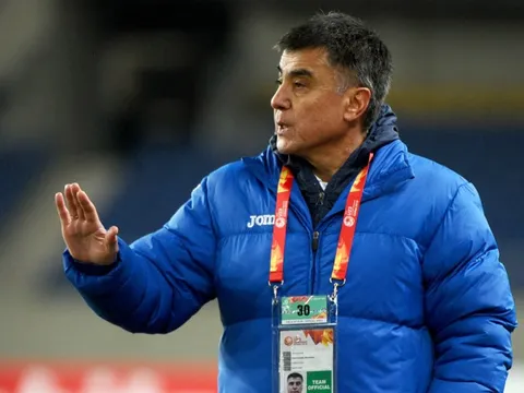 U23 Việt Nam đá chung kết: HLV U23 Uzbekistan học theo Simeone