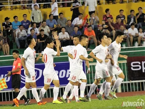 “Song sát” Công Phượng, Văn Toàn tỏa sáng, U23 Việt Nam thắng dễ U23 Malaysia