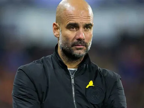 Ủng hộ xứ Catalonia, Pep Guardiola "dính đòn" từ FA