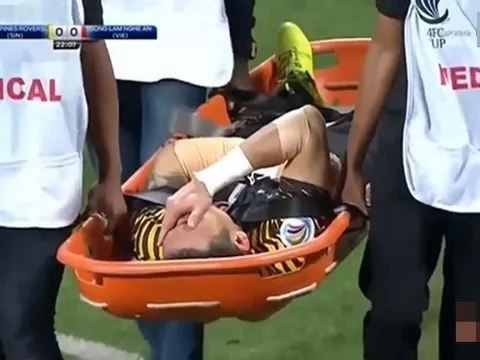Cựu thủ thành ĐT Việt Nam gặp chấn thương nặng tại AFC Cup?