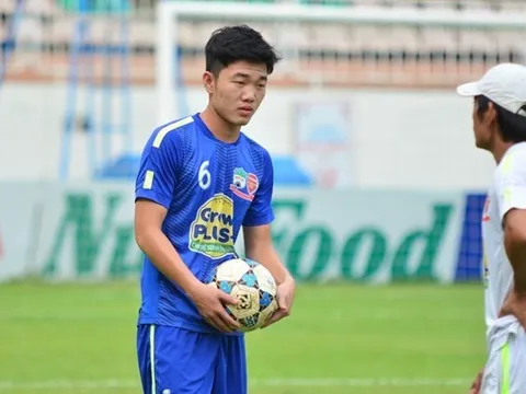 V-League trước ngày khai mạc: Hối hả chốt quân