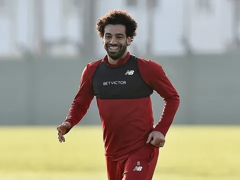 Vắng Coutinho, sân tập Liverpool vẫn rộn ràng