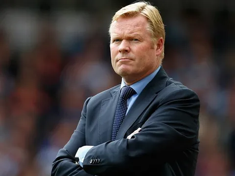 Vì Koeman, Arsenal quyết đấu đến cùng với Barca
