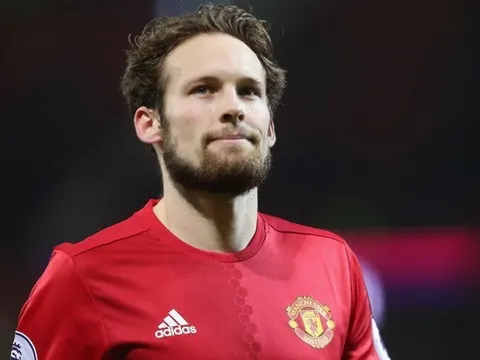 Rao bán Blind, Mourinho dọn đường đón trung vệ mới