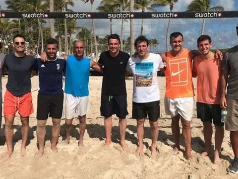 Hội AC Milan 'đưa nhau đi trốn' tại Miami