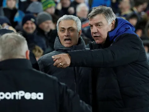 Vòng 22 NHA & Những thống kê ấn tượng: Kỷ lục của Mourinho!