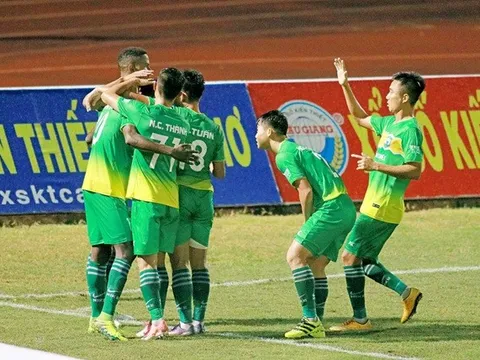 Vừa đổi ngoại binh, CLB Cần Thơ có chiến thắng đầu tay