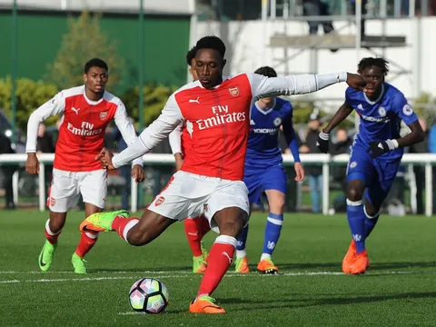 Welbeck lập công giúp U23 Arsenal nhấn chìm U23 Chelsea