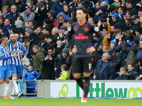 Góc Arsenal: Niềm tin chạm đáy