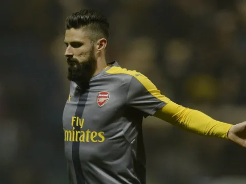 Wenger: Giroud ngày càng toàn diện